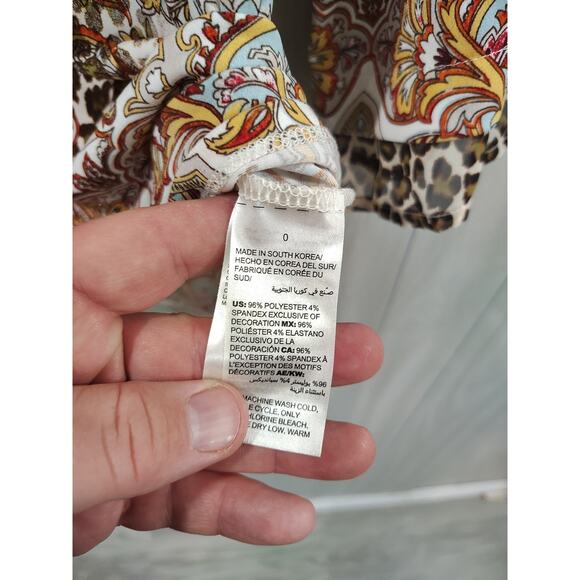 Chicos Top Shirt Women's Large Beige Leopard Floral Bell Sleeve Size 0 Cottage - Picture 8 of 10